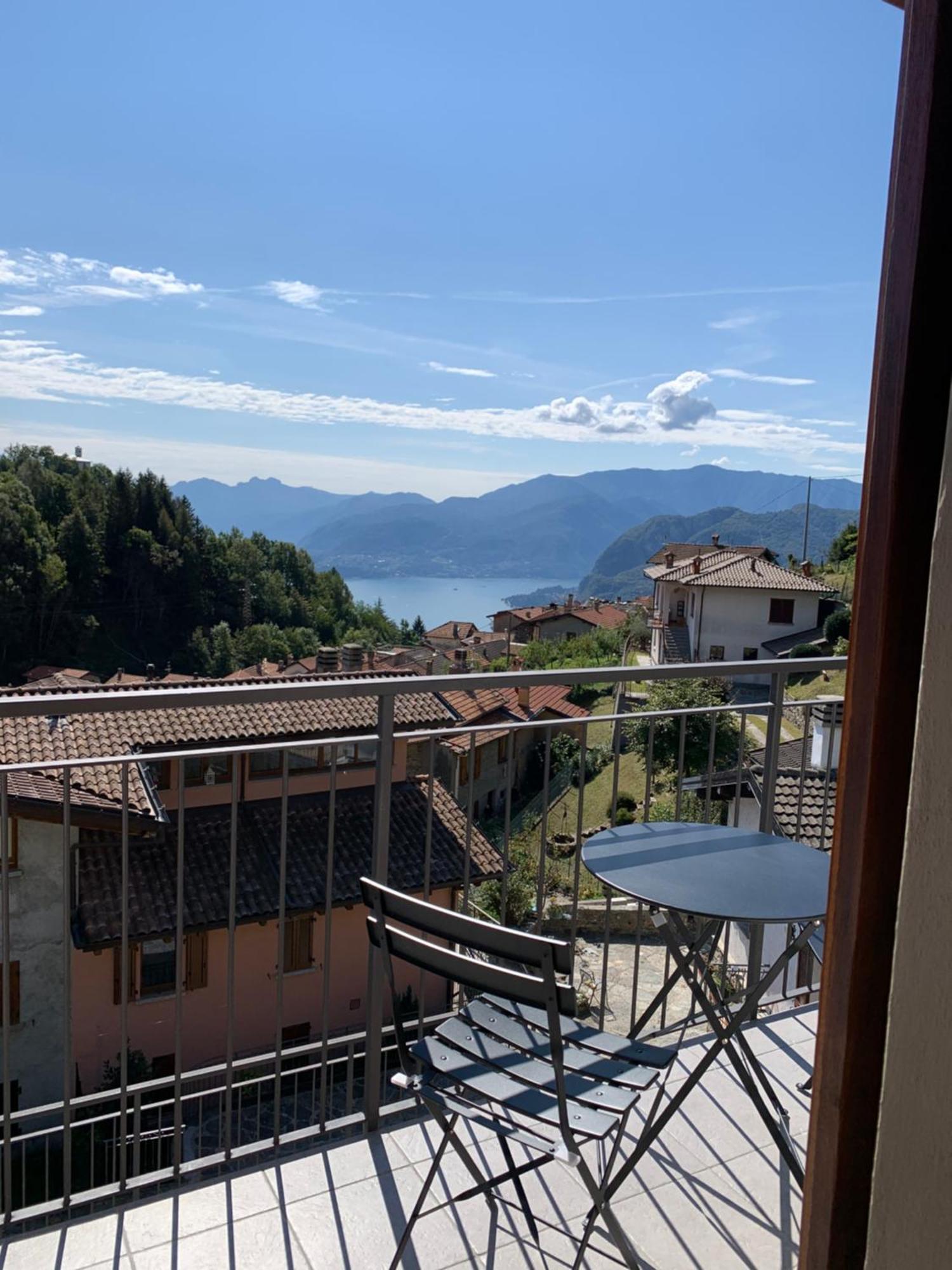 Casa Savina - Stupenda Vista Lago E Monti Plesio Esterno foto